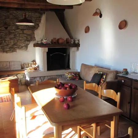 Castella Villa Poljane