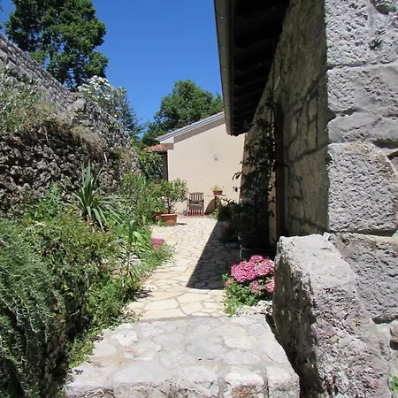 Villa Castella