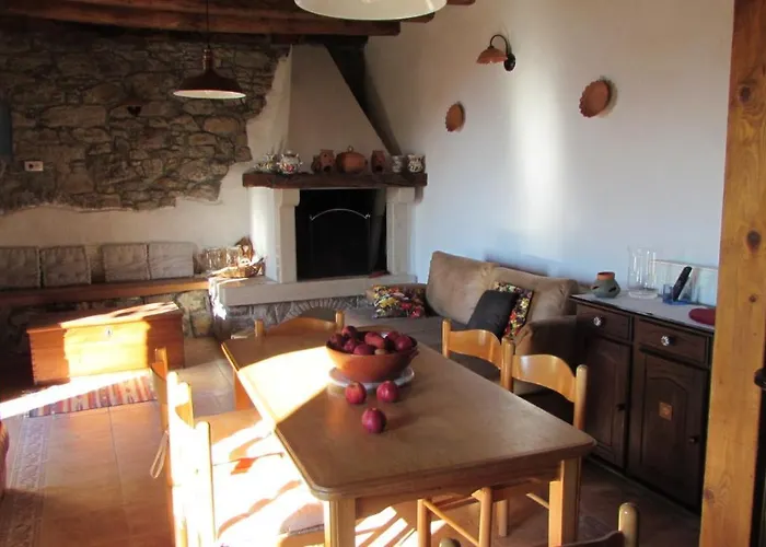 Castella Villa Poljane