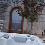 Villa Castella Poljane