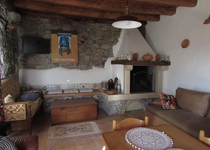 Castella Willa Poljane